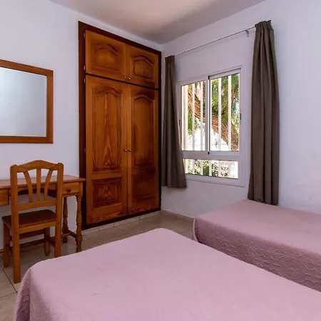 Floritas 22 - One Bed Ground Floor With Pool View Apartmán Playa de las Americas (Tenerife)