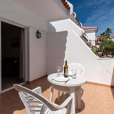 Floritas 22 - One Bed Ground Floor With Pool View Apartmán Playa de las Americas (Tenerife)