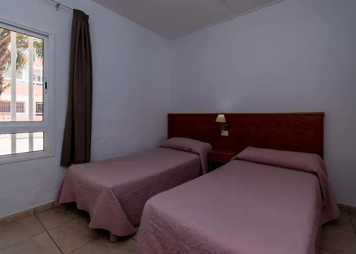 Апартаменты Floritas 22 - One Bed Ground Floor With Pool View Плая-де-лас-Америкас