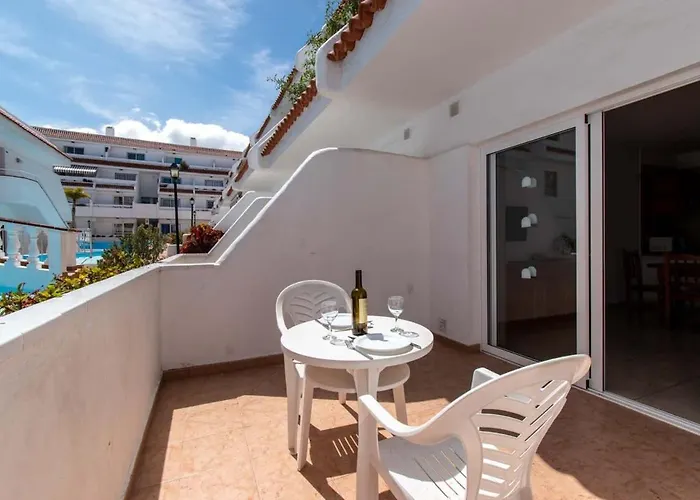 Floritas 22 - One Bed Ground Floor With Pool View