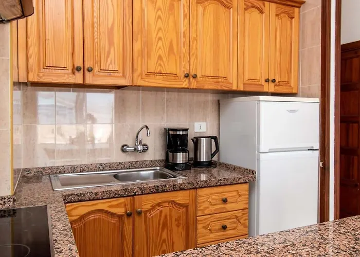 Floritas 22 - One Bed Ground Floor With Pool View