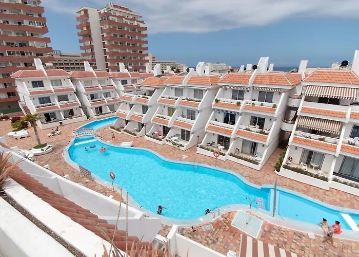 Апартаменты Floritas 22 - One Bed Ground Floor With Pool View
